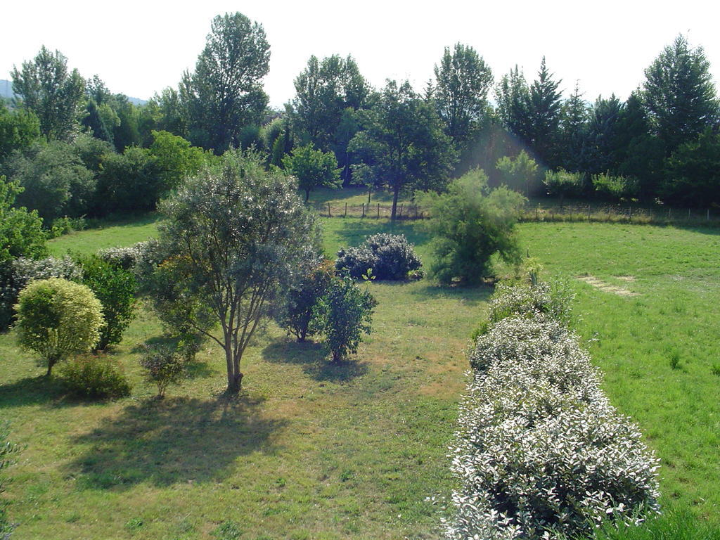 La Cabane De Pepe Emilien Bed & Breakfast Chomerac Exterior photo