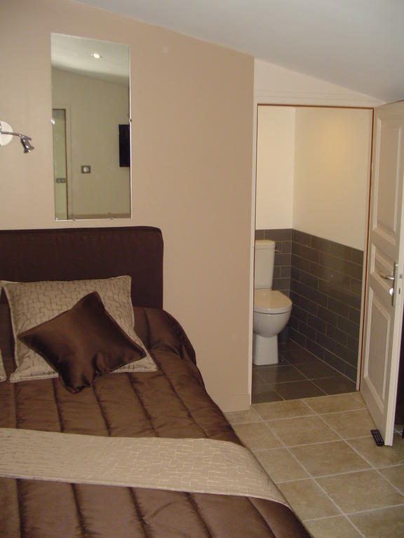 La Cabane De Pepe Emilien Bed & Breakfast Chomerac Room photo